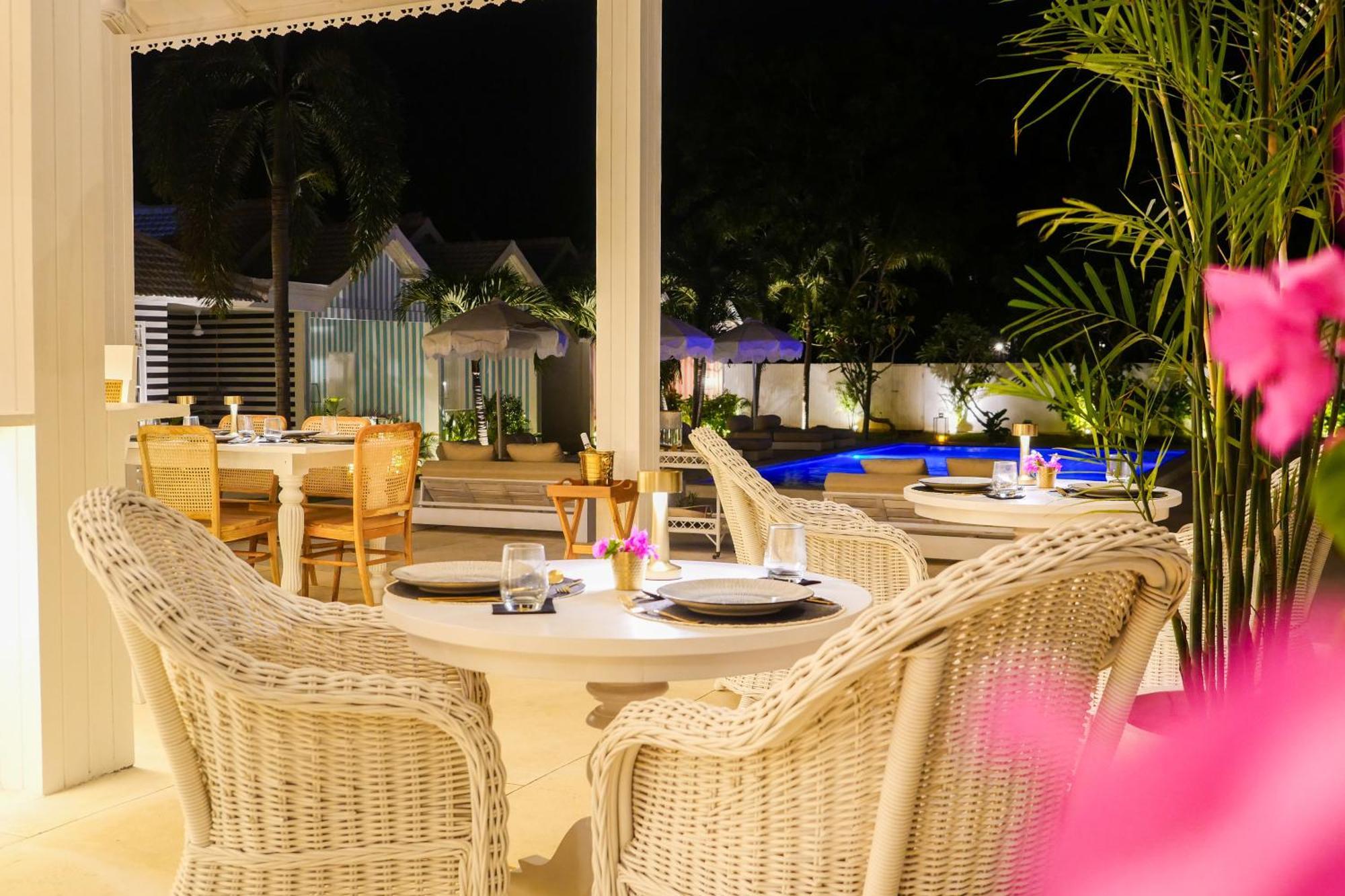Ria Uluwatu, Tropical Chic Hotel Kültér fotó