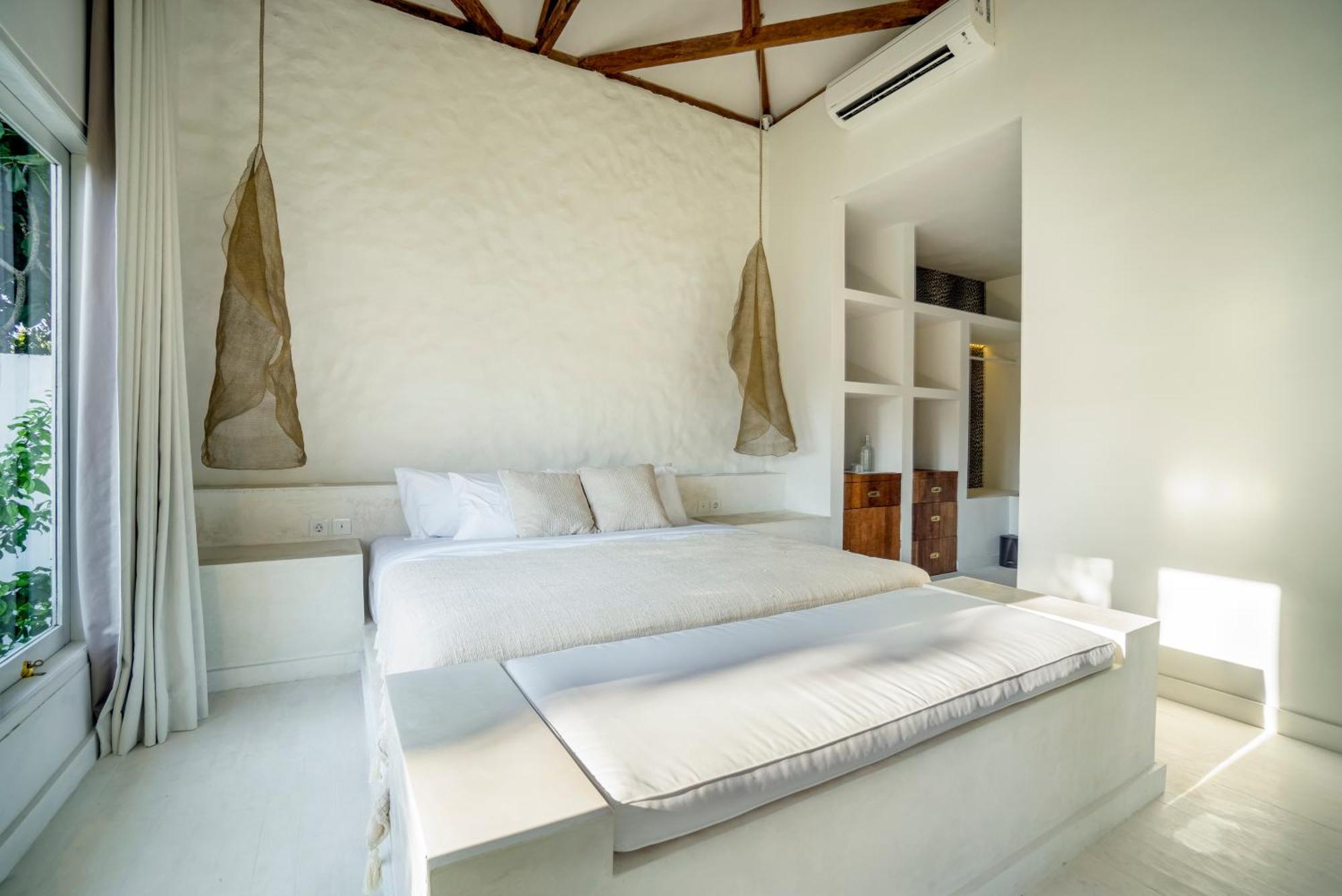 Ria Uluwatu, Tropical Chic Hotel Kültér fotó