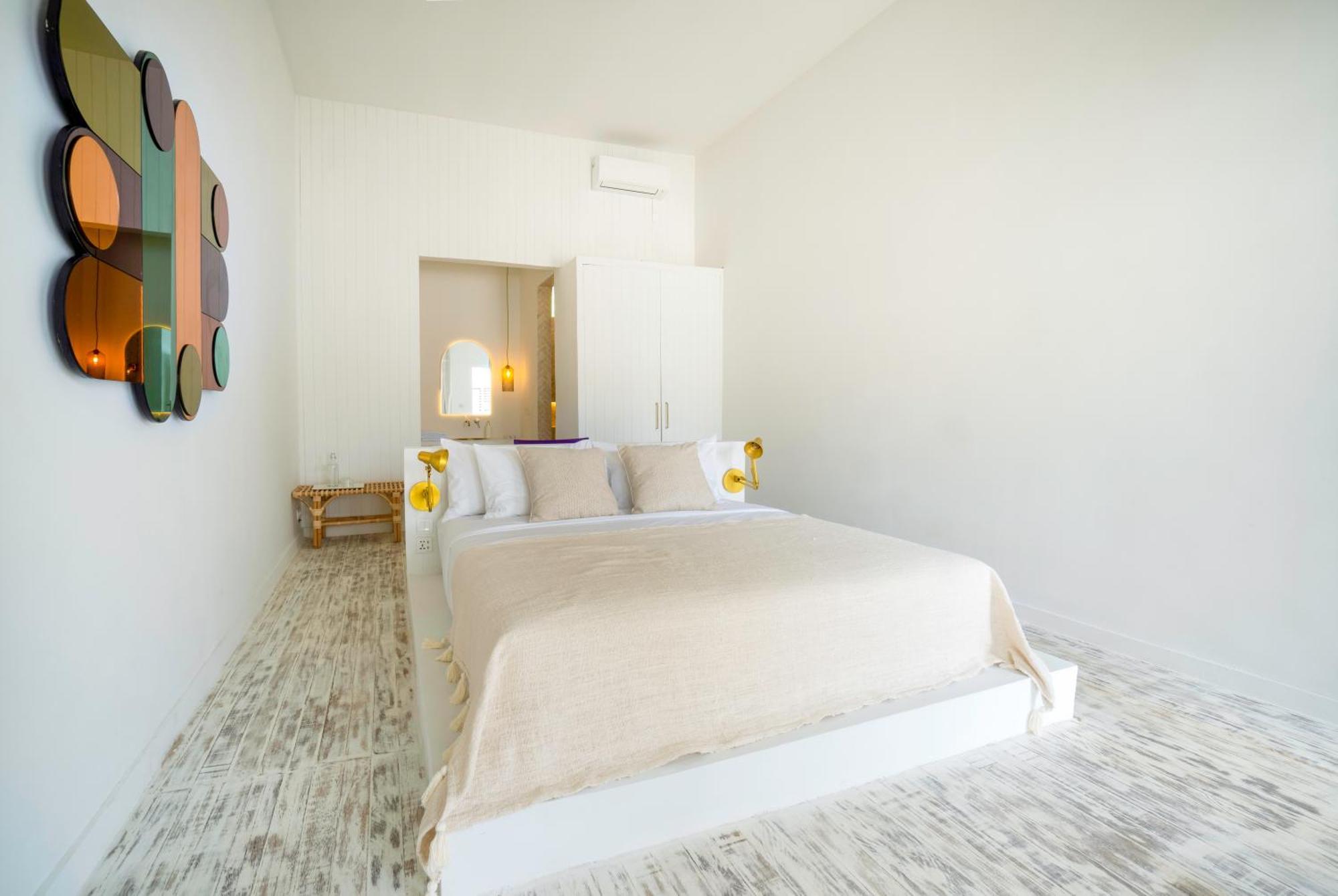 Ria Uluwatu, Tropical Chic Hotel Kültér fotó